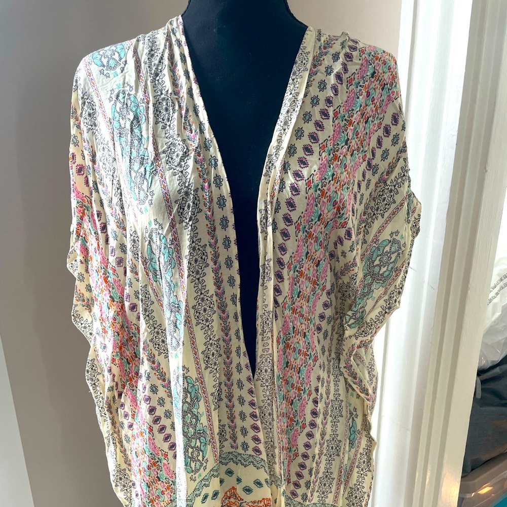 Patterned lightweight swimsuit cover up